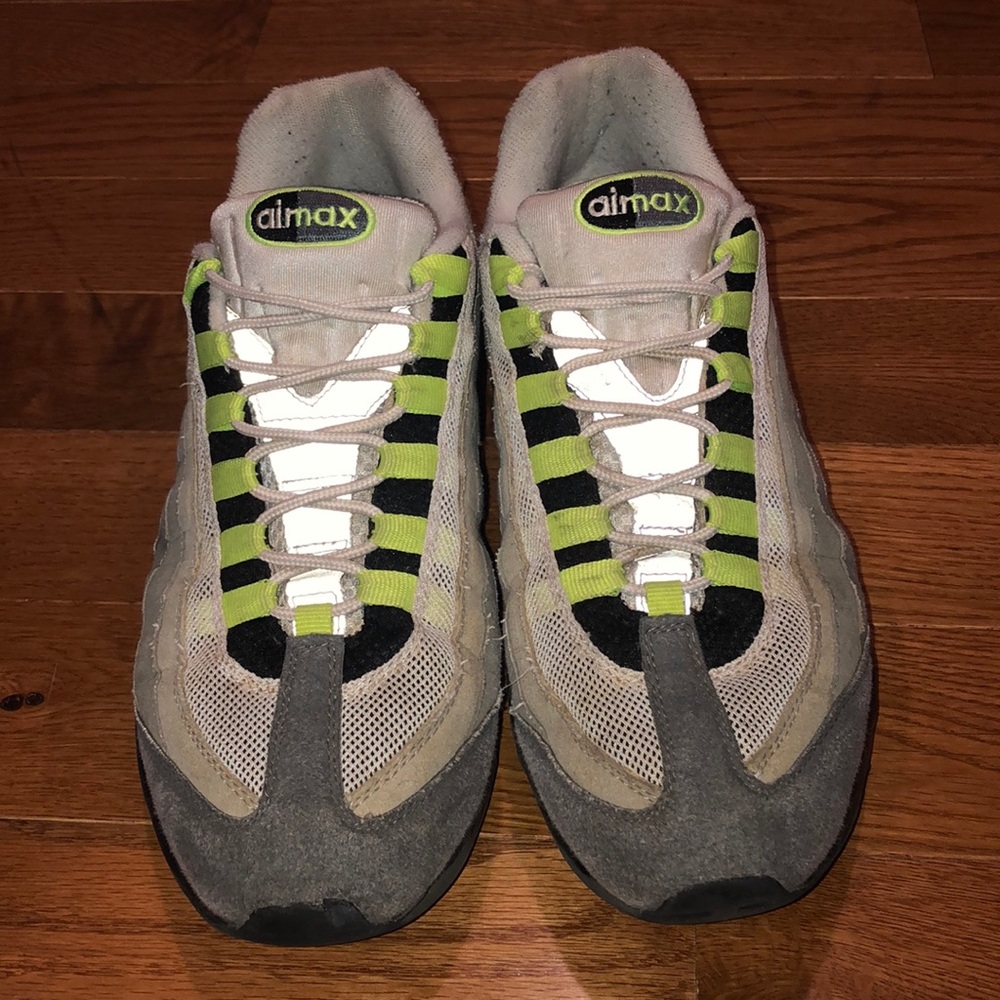 Nike Air Max 95 shoes